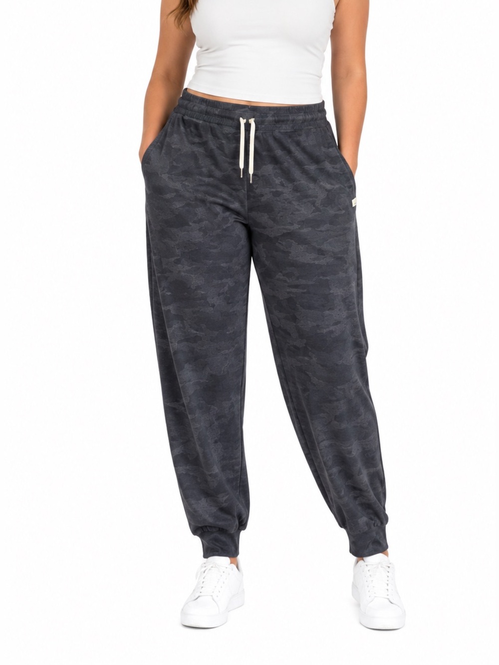 Vuori Performance Joggers XL Heather Gray Soft Athletic Pants Pockets Gym 26"
